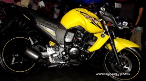 Yamaha FZ-S in Srilanka - Ceylon Motor Shows 2012